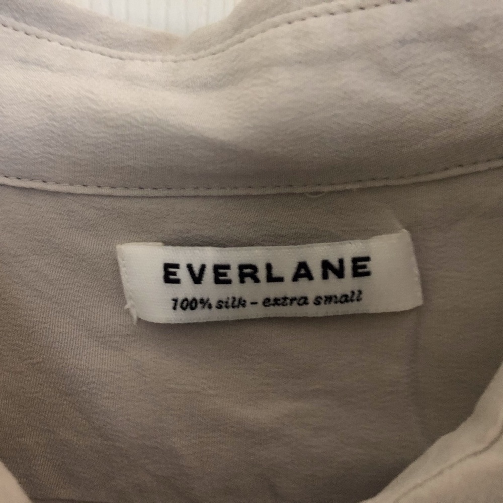 Everlane Silk Button Down Blouse Shirt Light Gray - image 3